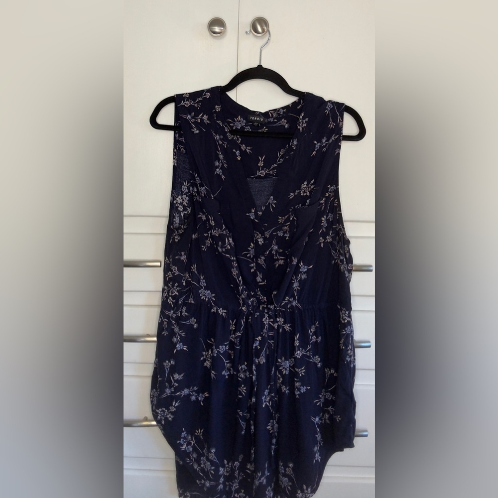 Torrid Floral Navy Sleeveless Top